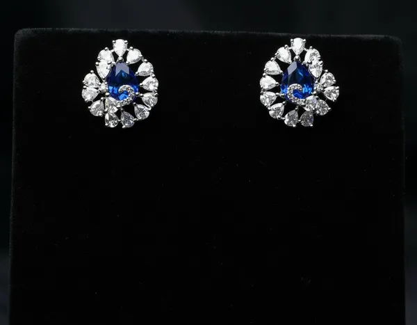 Pear_Bloom_Sparkle_Studs