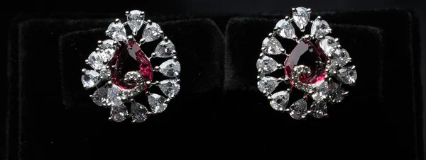 Pear_Bloom_Sparkle_Studs