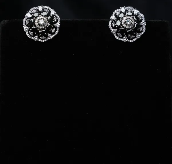 Floral_Shine_Premium_Studs