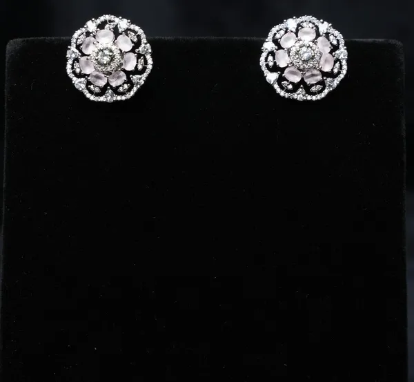 Floral_Shine_Premium_Studs
