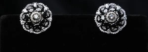 Floral_Shine_Premium_Studs