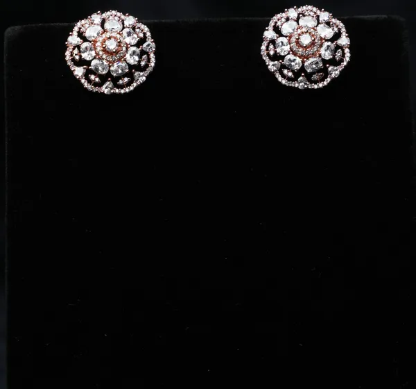 Floral_Shine_Premium_Studs
