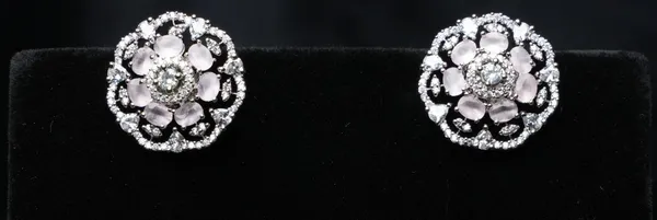 Floral_Shine_Premium_Studs