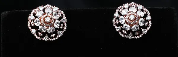 Floral_Shine_Premium_Studs