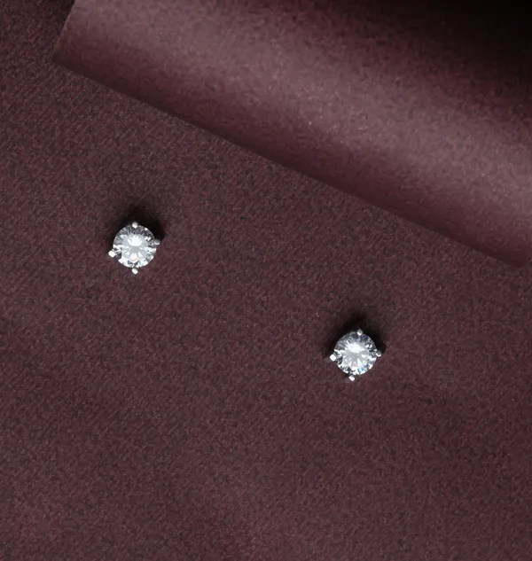 Classic_Square_Halo_Sparkle_Pendant