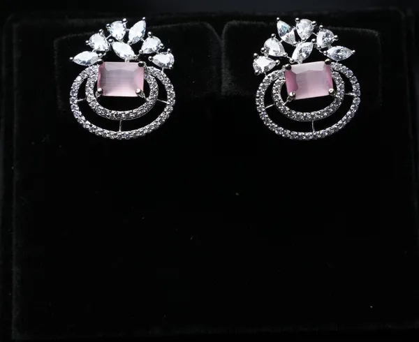 Regal_Halo_Drop_Studs