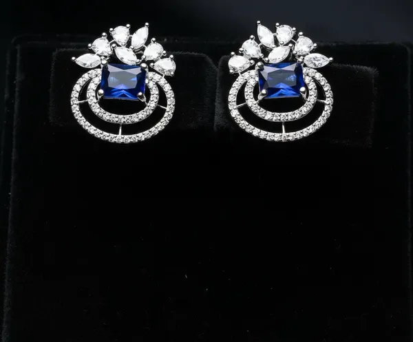 Regal_Halo_Drop_Studs