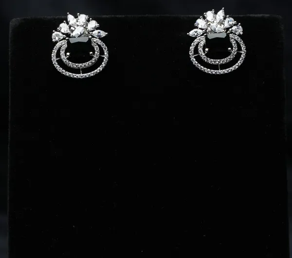 Regal_Halo_Drop_Studs