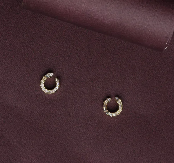 Eternal_Coil_Sparkle_Pendant_Set