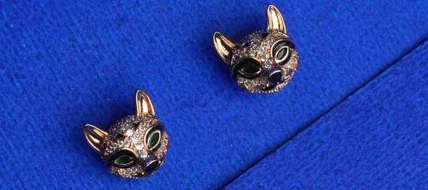 Royal_Feline_Sparkle_Studs