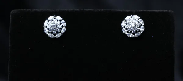 Classic_Bloom_Studs
