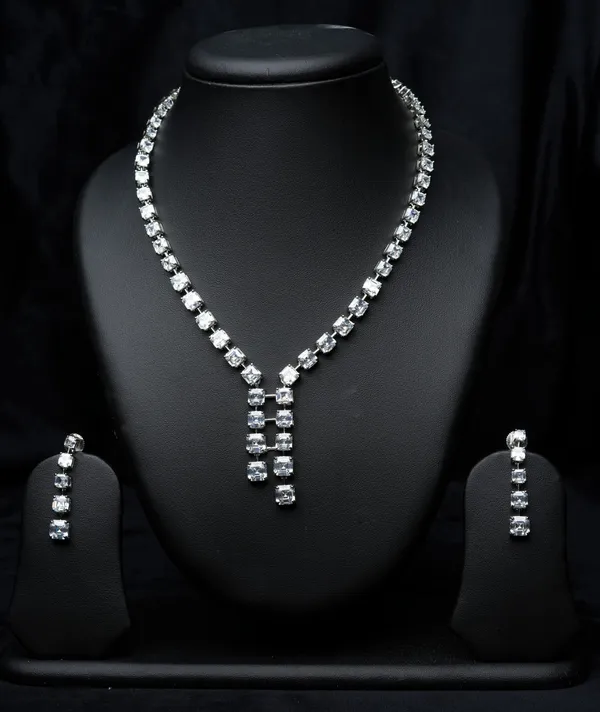Korean_Elegance_Necklace_Set