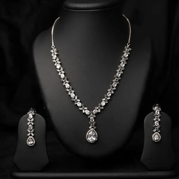 Elara_Luxe_Necklace