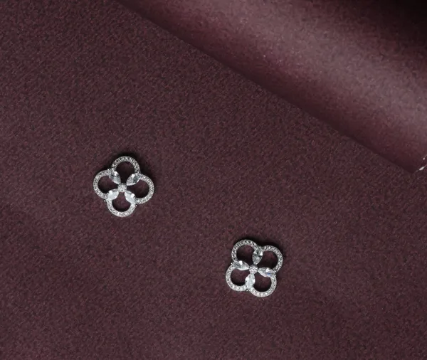 Royal_Petal_Shine_Pendant_Set