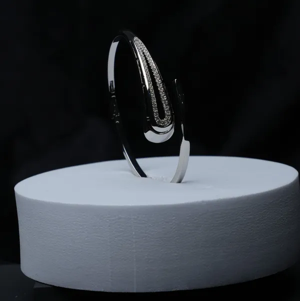 Teardrop_Luxe_Bracelet