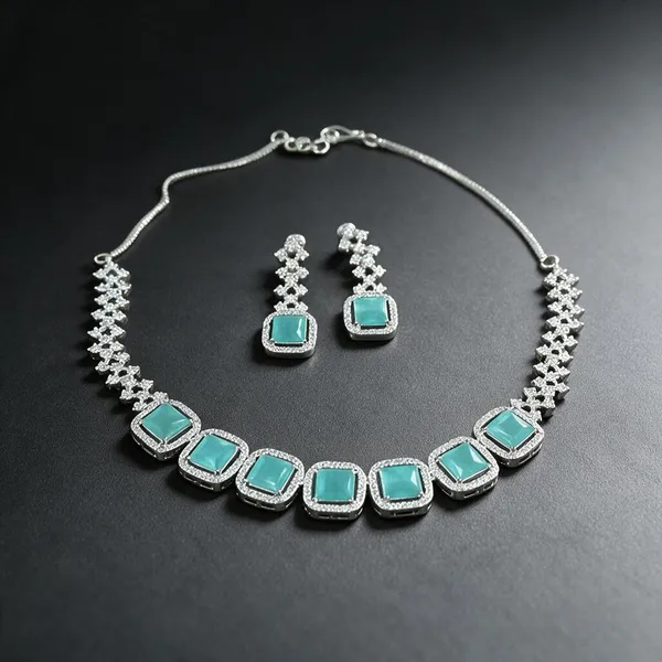 Celeste_Square_Charm_Necklace_Set