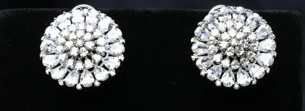 Radiant_Blossom_Stud_Earrings
