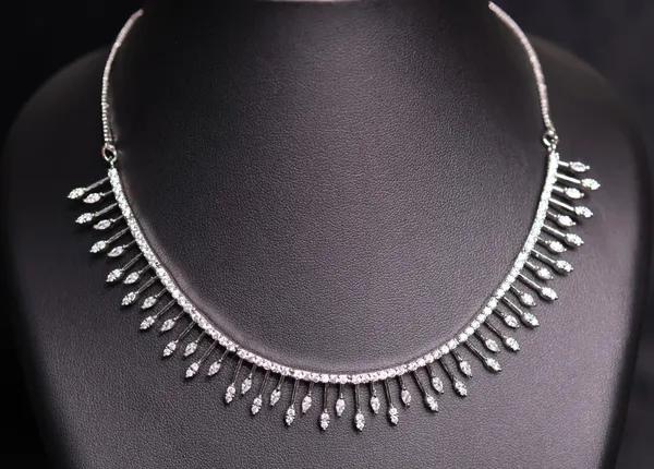Lumia_Spark_Necklace_Set