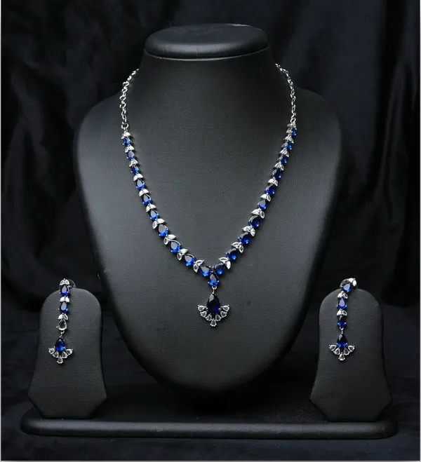 Royale_Blossom_Necklace_Set