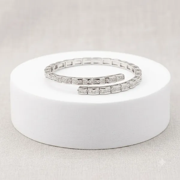 The_Eternelle_Bracelet