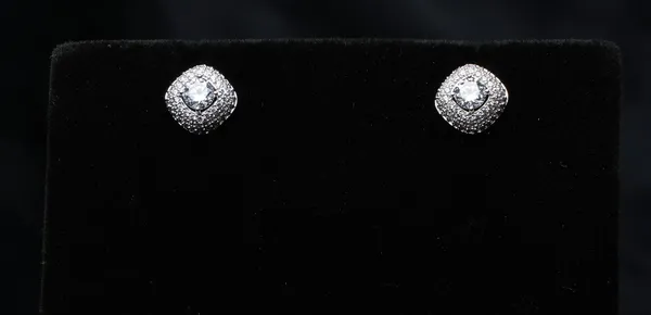 Crystal_Halo_Studs