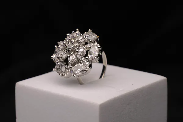 Crystal_Bloom_Statement_Ring