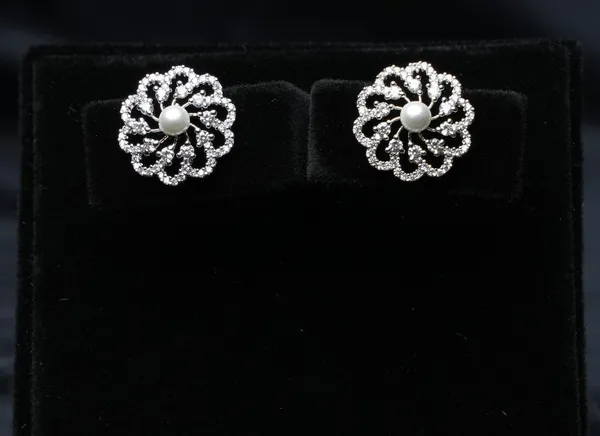 Pearl_Petal_Radiance_Studs