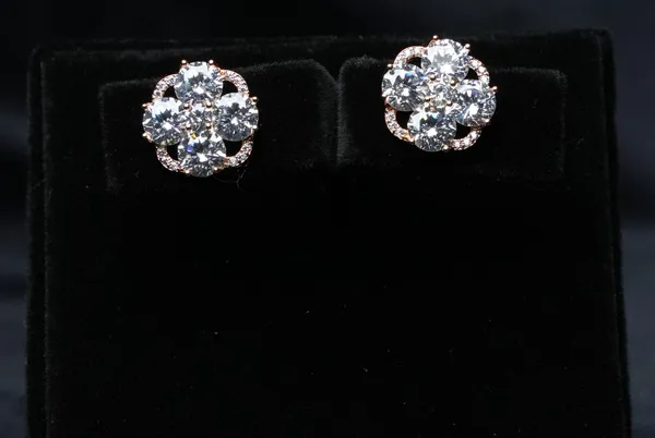 Bloom_Radiance_Studs
