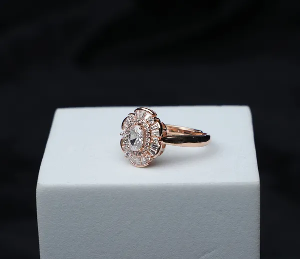 Aurelia_Halo_Ring