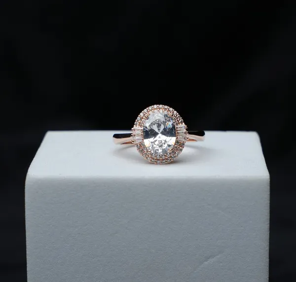 Eterna_Radiance_Ring