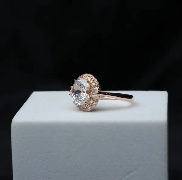 Eterna_Radiance_Ring