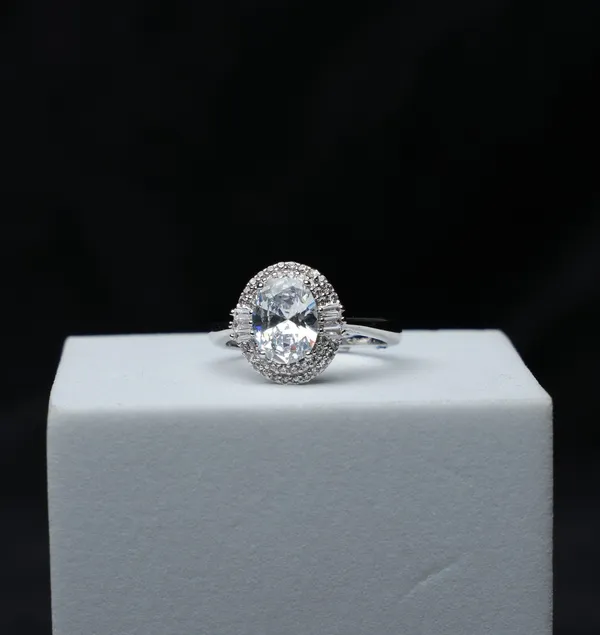 Eterna_Radiance_Ring