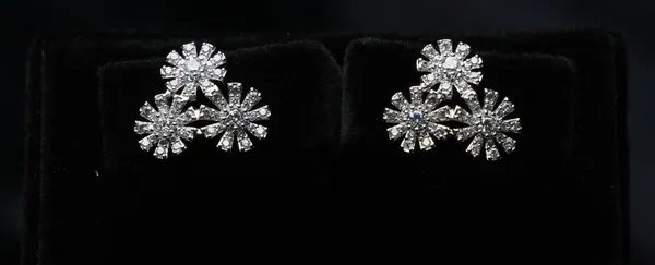 Blossom_Spark_Studs