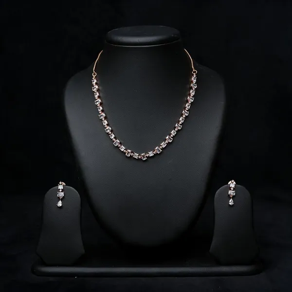 Aurelia_Elegance_Cubic_Zirconia_Necklace_Set