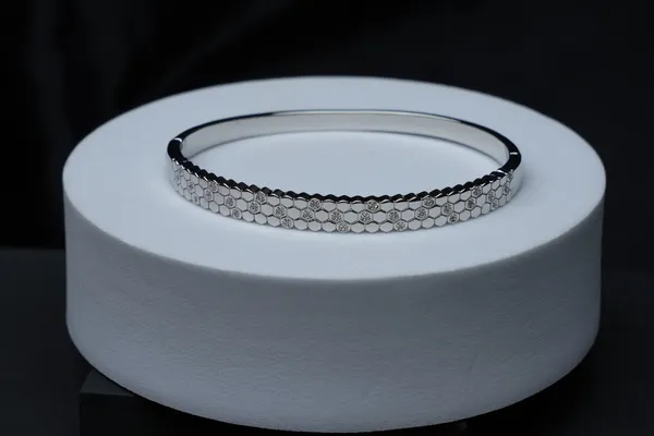 Honeycomb_Charm_Bracelet