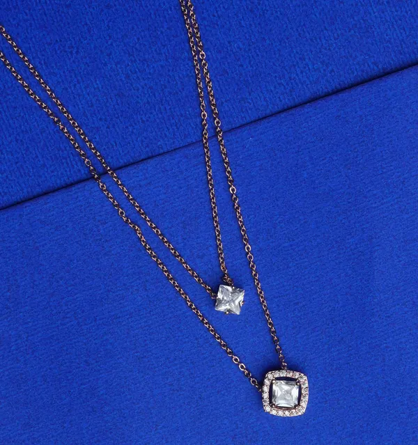 Royal_Radiance_Square_Pendant