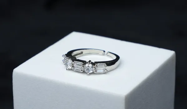 Trio_Spark_Silver_Ring