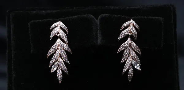 Falling_Leaf_Drop_Earrings