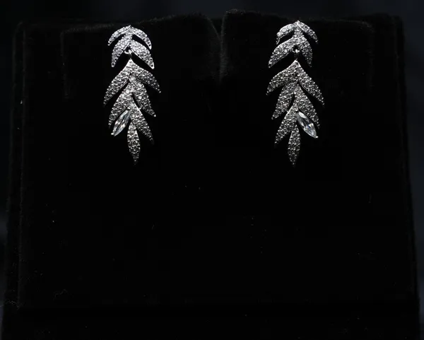 Falling_Leaf_Drop_Earrings