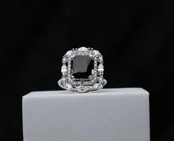 Regalia_Gemstone_Ring