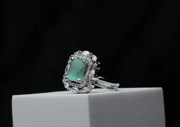Regalia_Gemstone_Ring