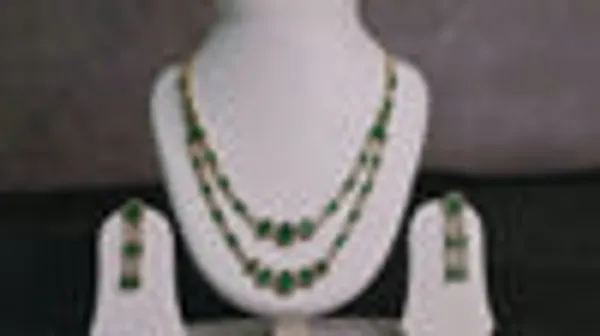 Emerald_Royale_Necklace_Set