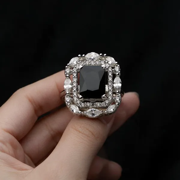 Regalia_Gemstone_Ring