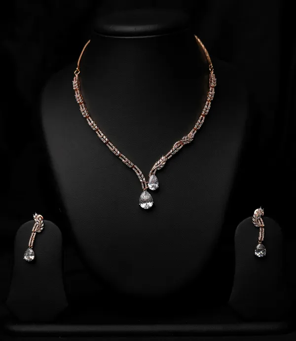 Rose_Drape_Necklace_Set