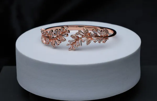Aurelia_Leaf_Luxe_Bracelet