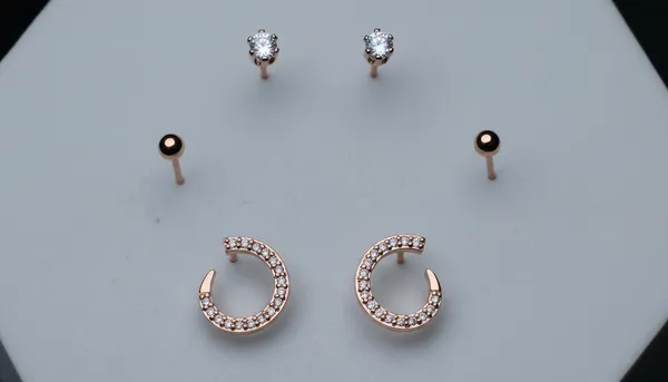 Sparkle_Essentials_Multi_Stud_Set