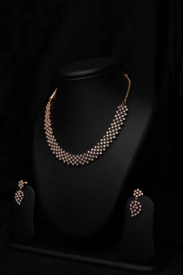 Serena_Bloom_Necklace_Set