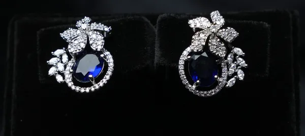 Floral_Luxe_Oval_Studs