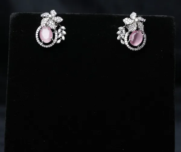 Floral_Luxe_Oval_Studs