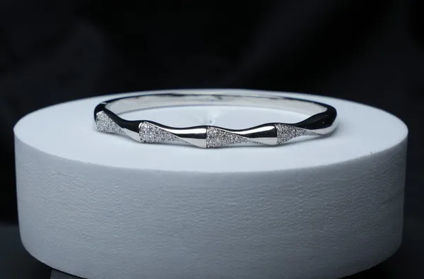 Twista_Luxe_Bracelet
